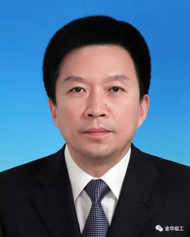 盘城镇新任领导团队引领未来，共筑美好城镇新篇章